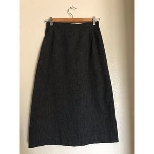 ❤️5/$25 Vintage charcoal gray Midi skirt